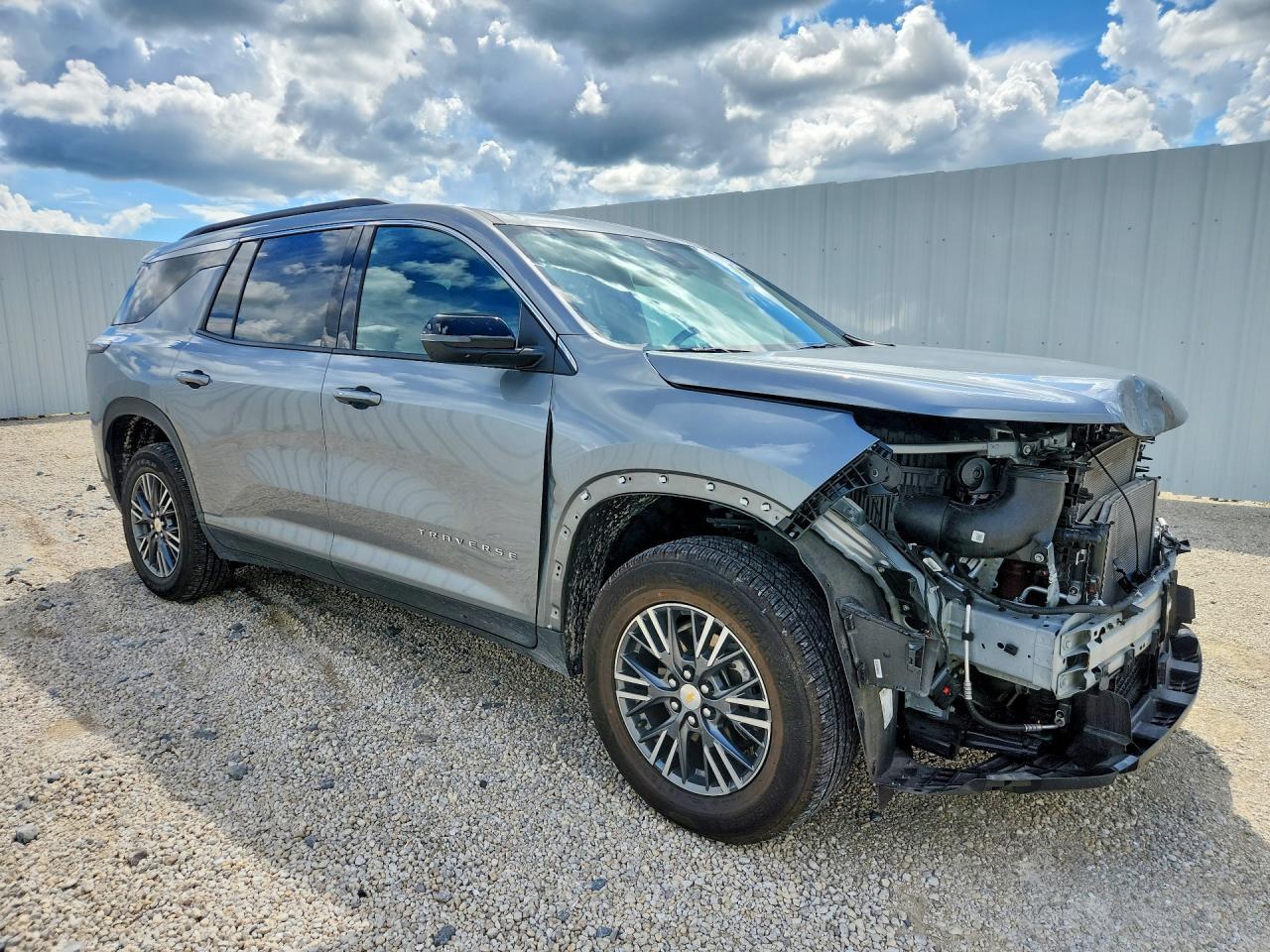 2026 Chevrolet Traverse Lt - zdjęcie 4