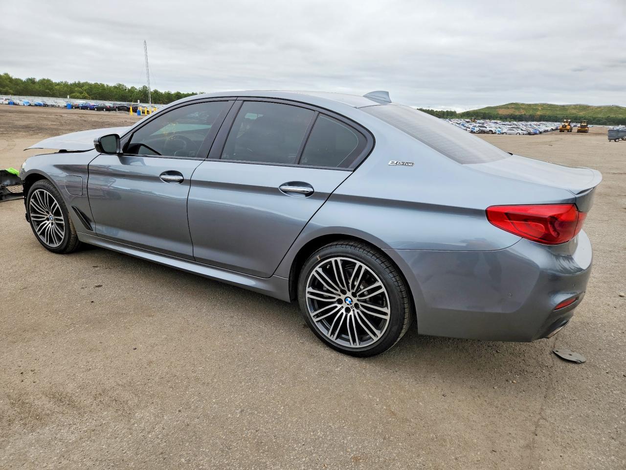 2018 BMW Seria 5 530e - zdjęcie 2