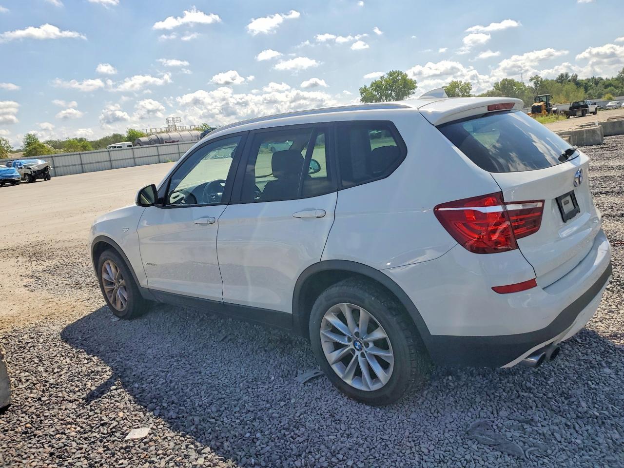 BMW X3 - zdjęcie 2