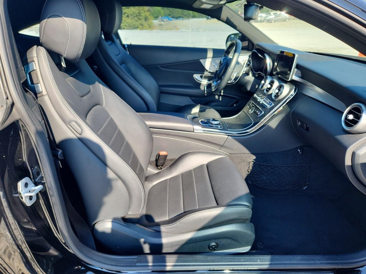 2018 Mercedes-Benz C 300 - zdjęcie 10