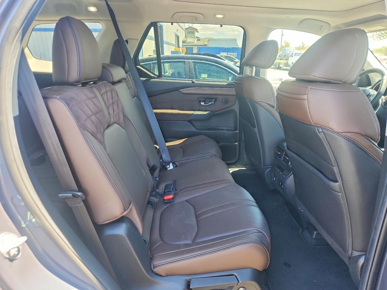 2026 Honda Pilot Elite - zdjęcie 11