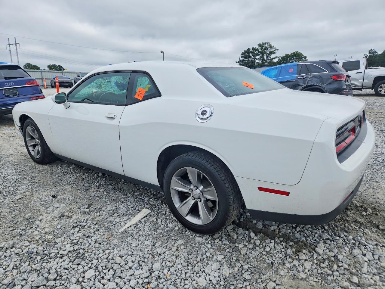 2017 Dodge Challenger Sxt - zdjęcie 2