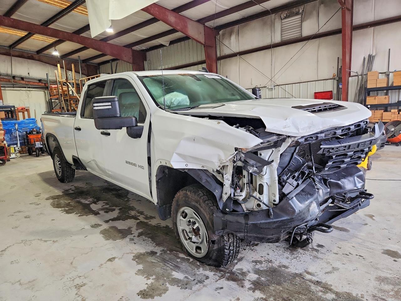 2022 Chevrolet Silverado C2500 Heavy Duty - zdjęcie 4