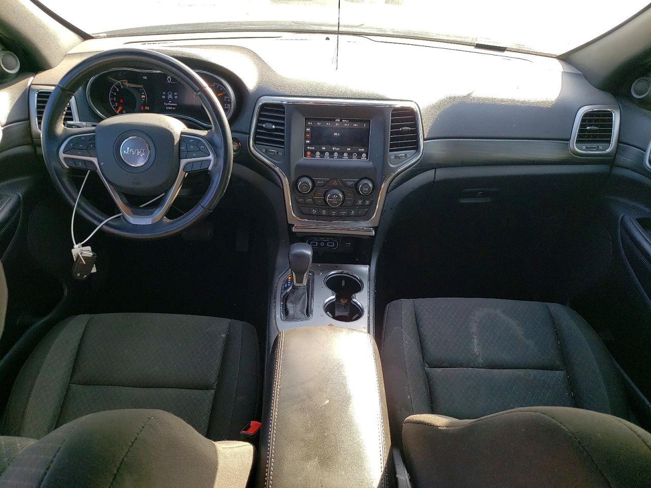 2021 Jeep Grand Cherokee Laredo - zdjęcie 8