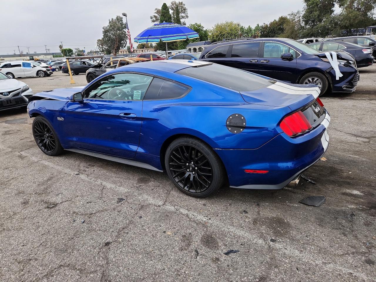 2017 Ford Mustang Gt - zdjęcie 2