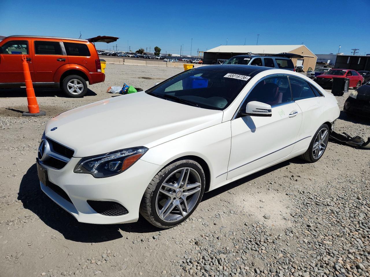 2014 Mercedes-Benz E 350 - zdjęcie główne