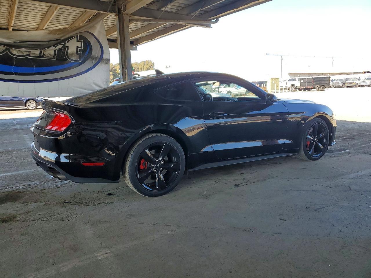 2022 Ford Mustang Gt - zdjęcie 3