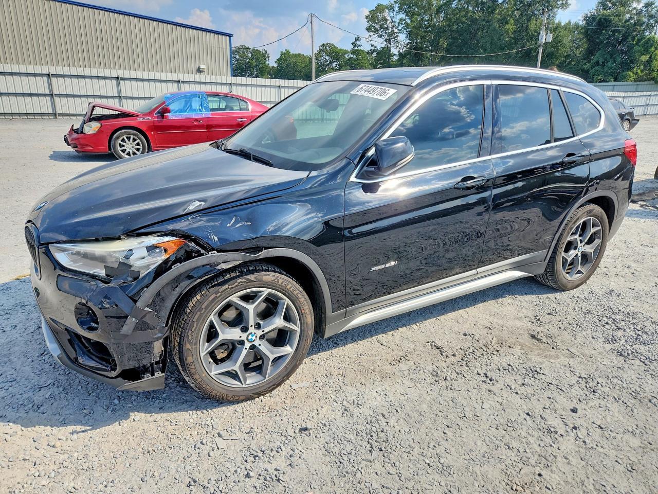 2017 BMW X1 xDrive28I - zdjęcie główne