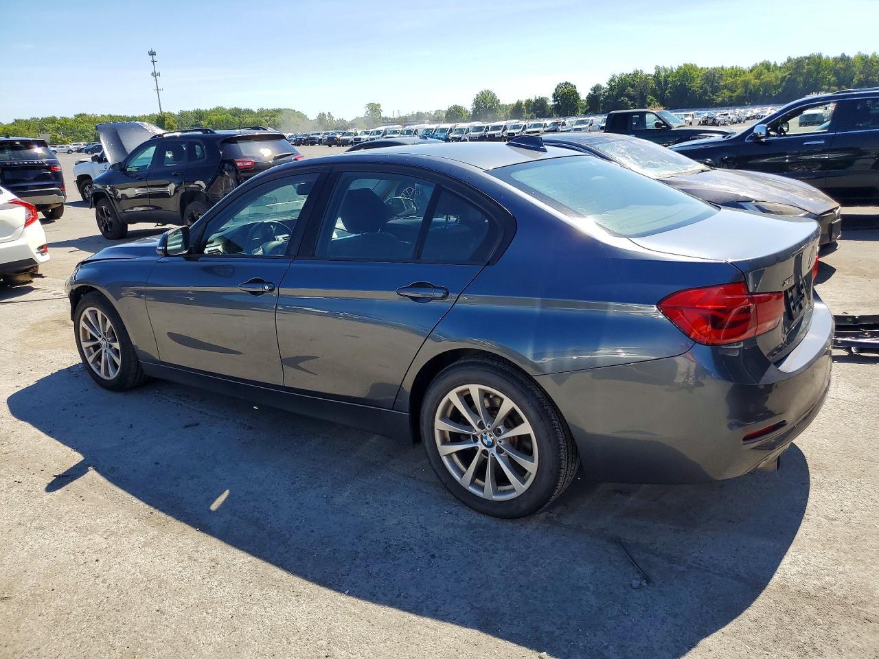 2018 BMW Seria 3 320i - zdjęcie 2