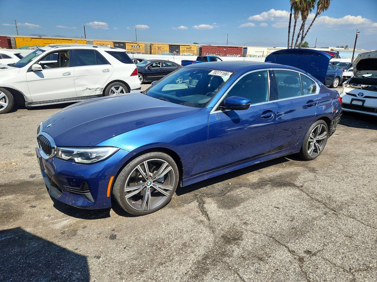 2022 BMW 330I - zdjęcie główne