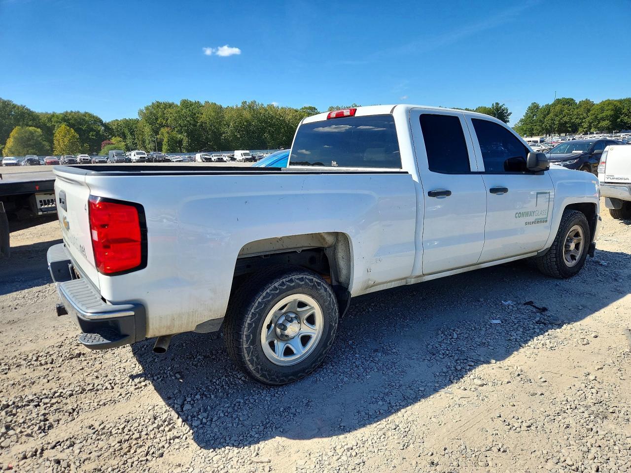 2017 Chevrolet Silverado C1500 - zdjęcie 3