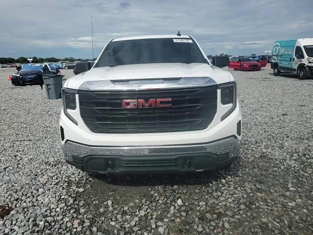 2025 GMC Sierra C1500 - zdjęcie 13