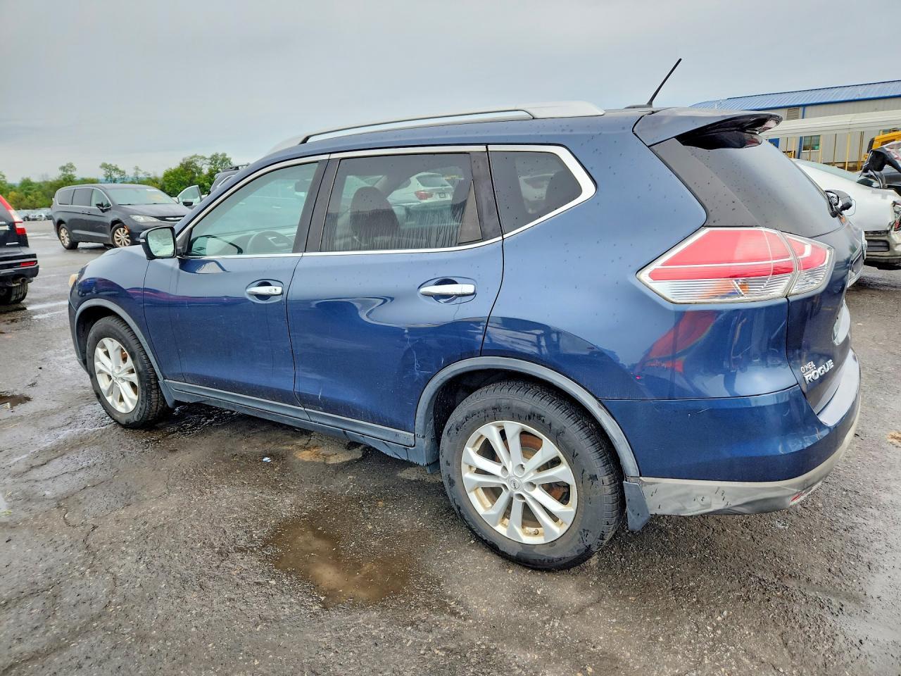 2015 Nissan Rogue Sv - zdjęcie 2