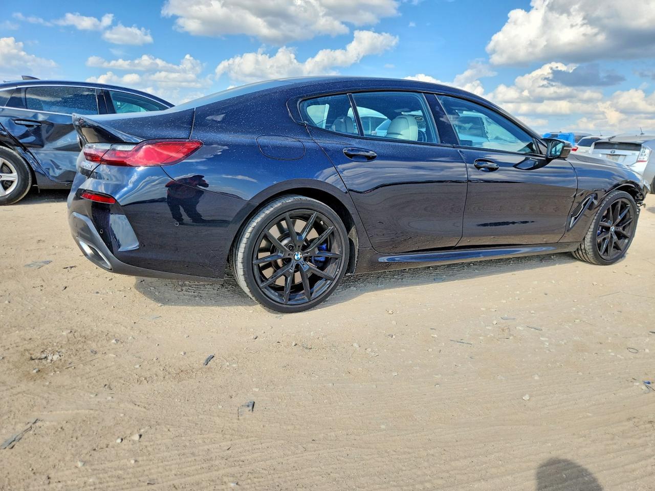 2024 BMW Seria 8 M850i - zdjęcie 3
