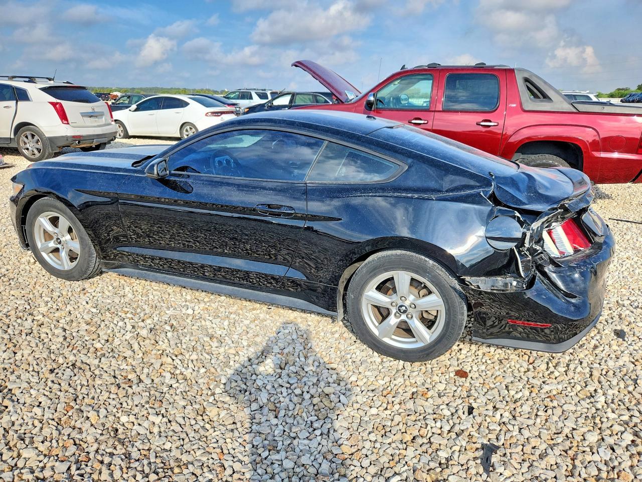 2015 Ford Mustang - zdjęcie 2