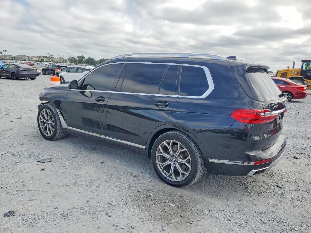 2019 BMW X7 xDrive40I - zdjęcie 2