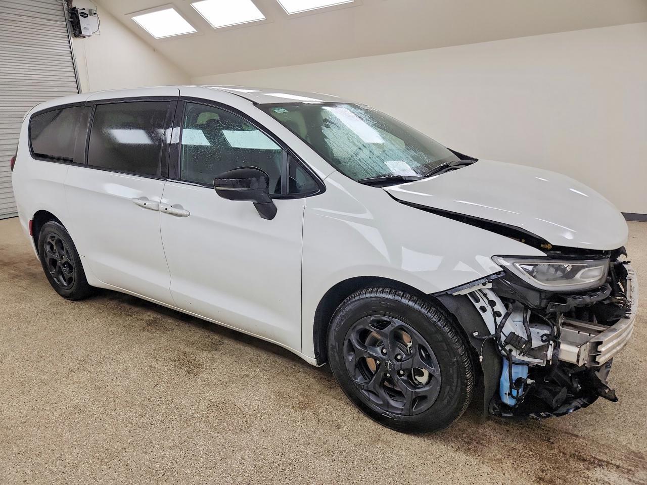 2024 Chrysler Pacifica Hybrid Select - zdjęcie 4