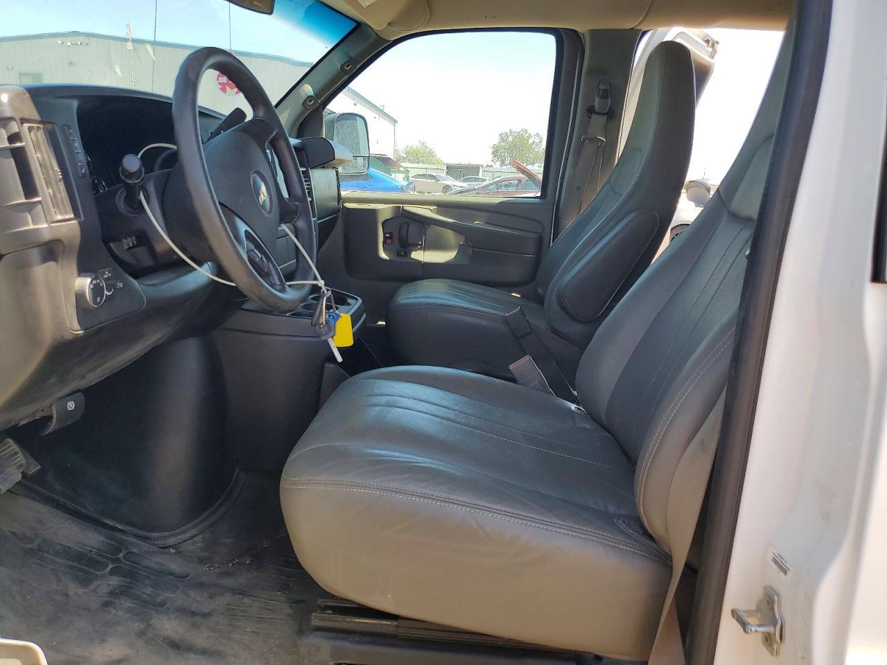 2015 Chevrolet Express G3500 Ls - zdjęcie 7
