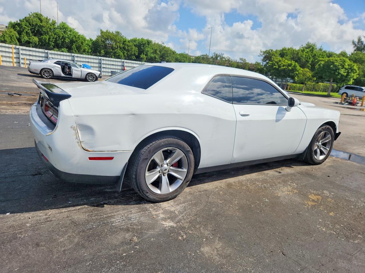 2015 Dodge Challenger Sxt - zdjęcie 3