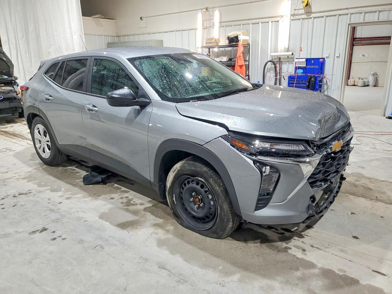 2026 Chevrolet Trax Ls - zdjęcie 4