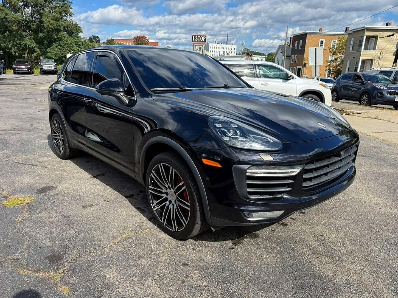 2016 Porsche Cayenne Turbo - zdjęcie 4