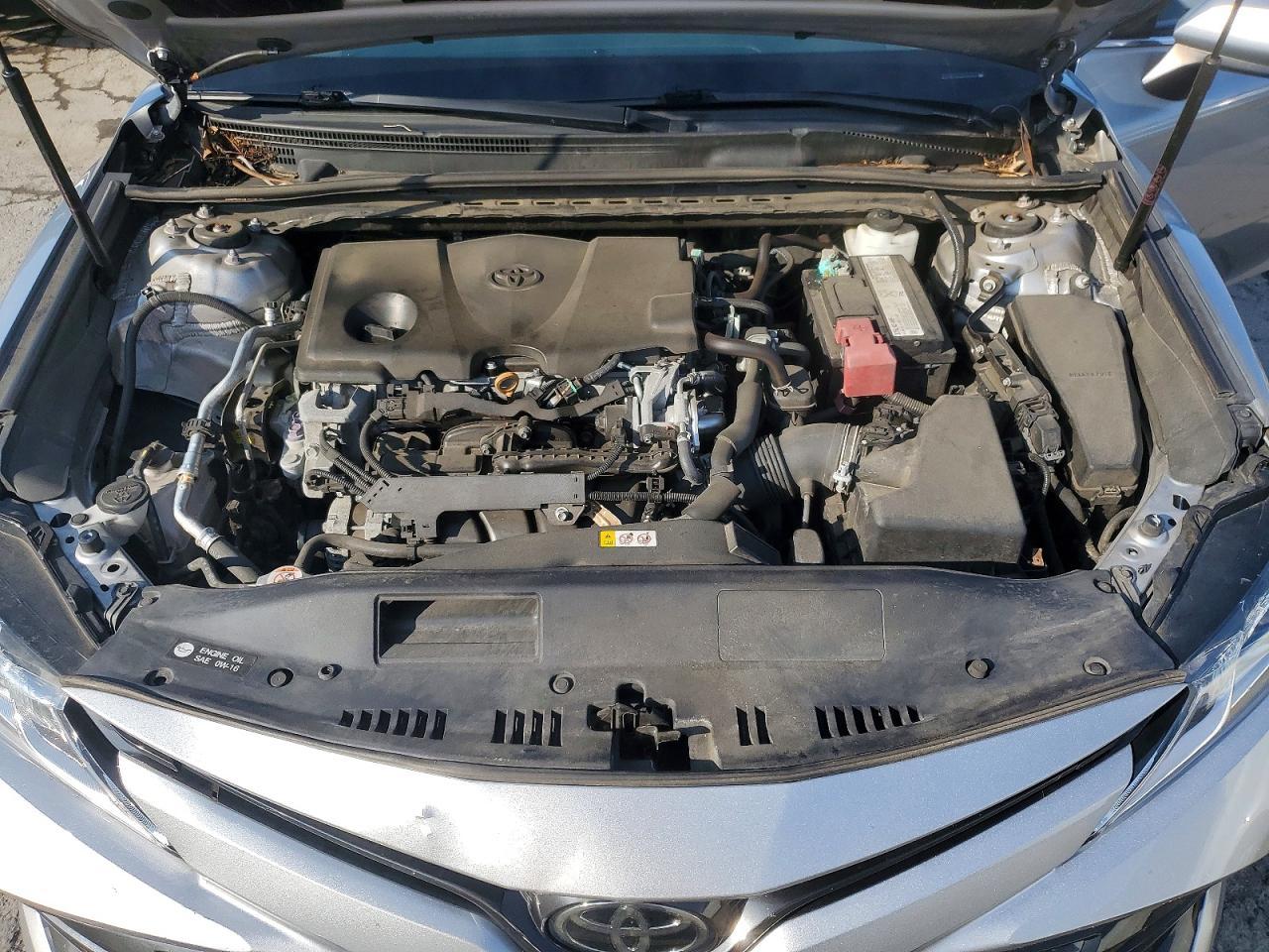 2019 Toyota Camry Le - zdjęcie 11