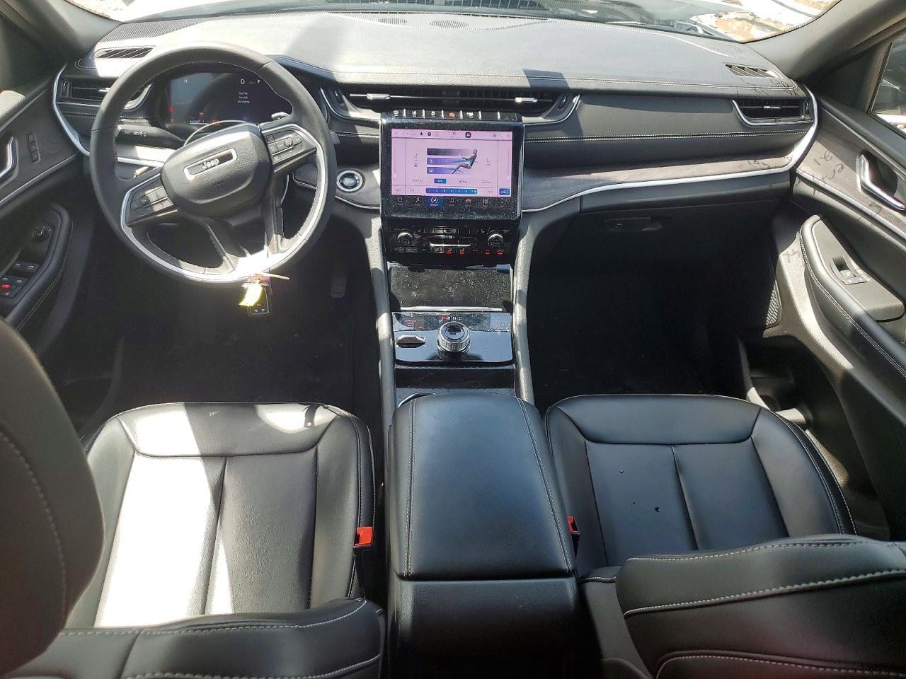 2025 Jeep Grand Cherokee Limited - zdjęcie 8