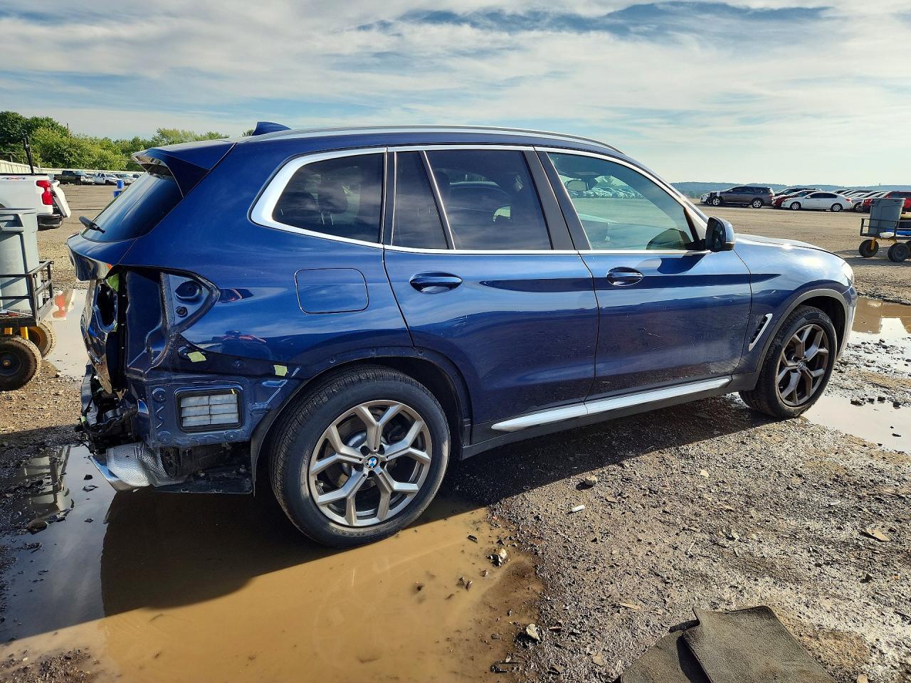 2022 BMW X3 xDrive30I - zdjęcie 3
