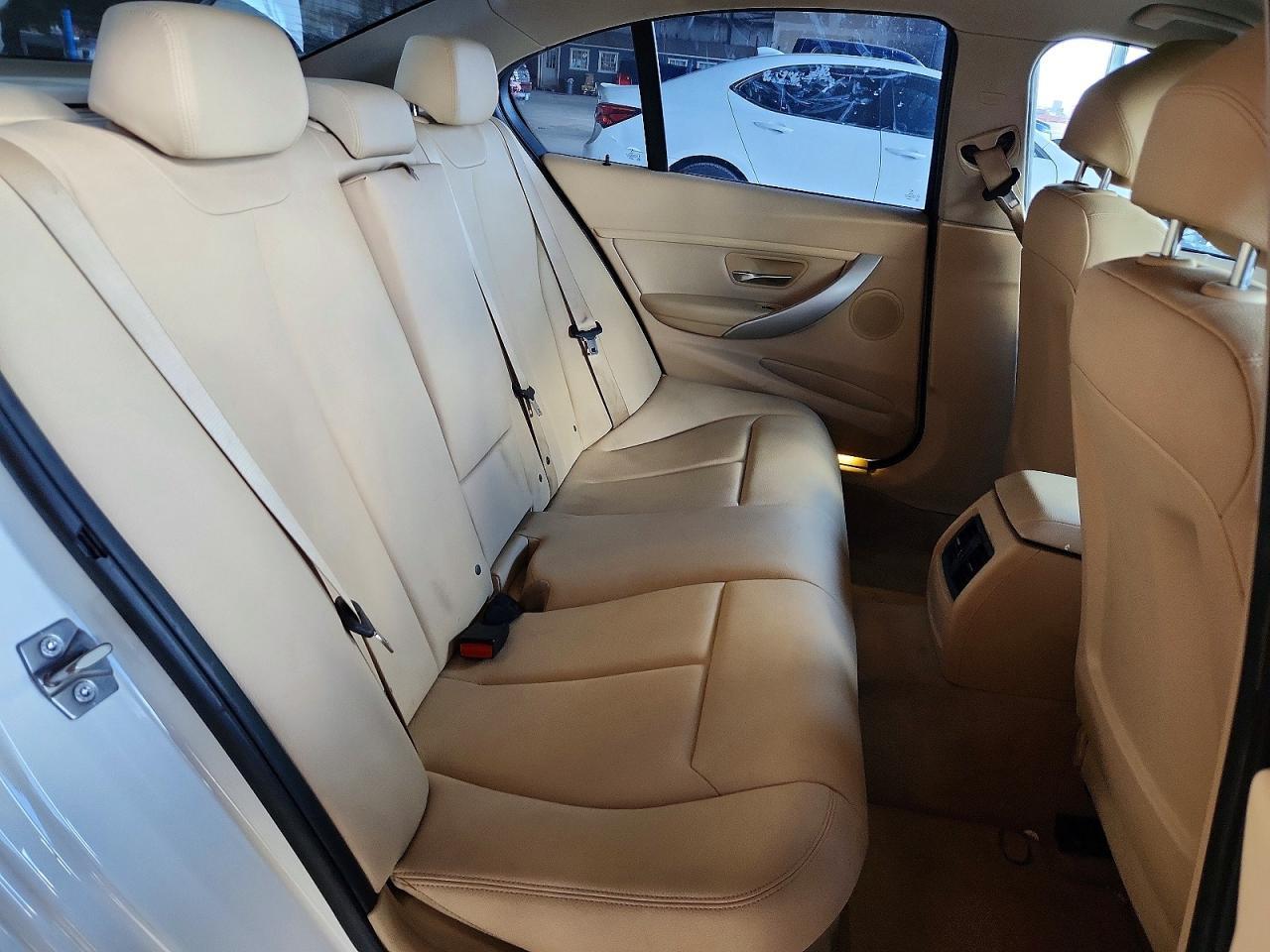 2013 BMW 320 I - zdjęcie 10