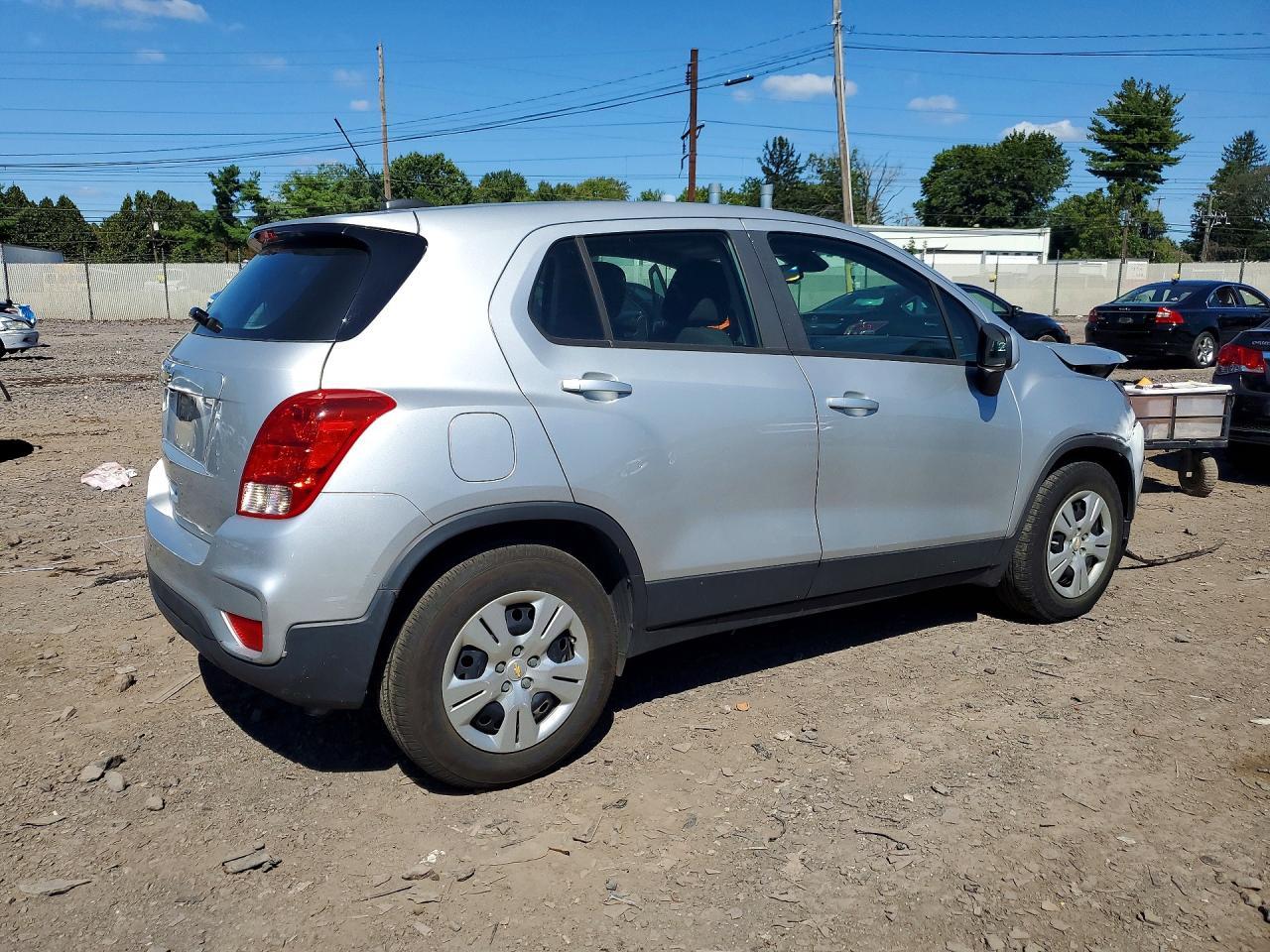 2018 Chevrolet Trax Ls - zdjęcie 3