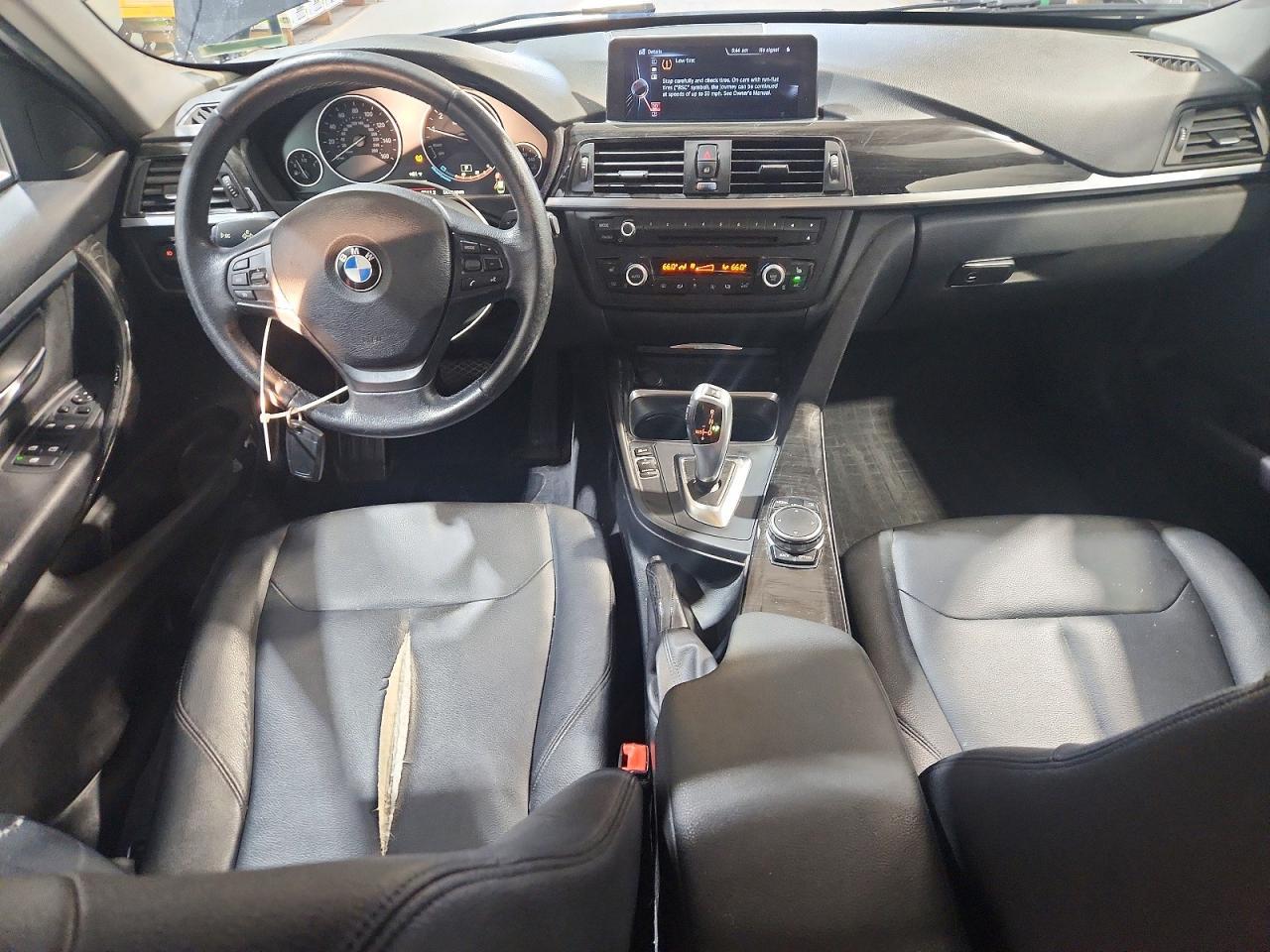 2015 BMW 320 I xDrive - zdjęcie 8