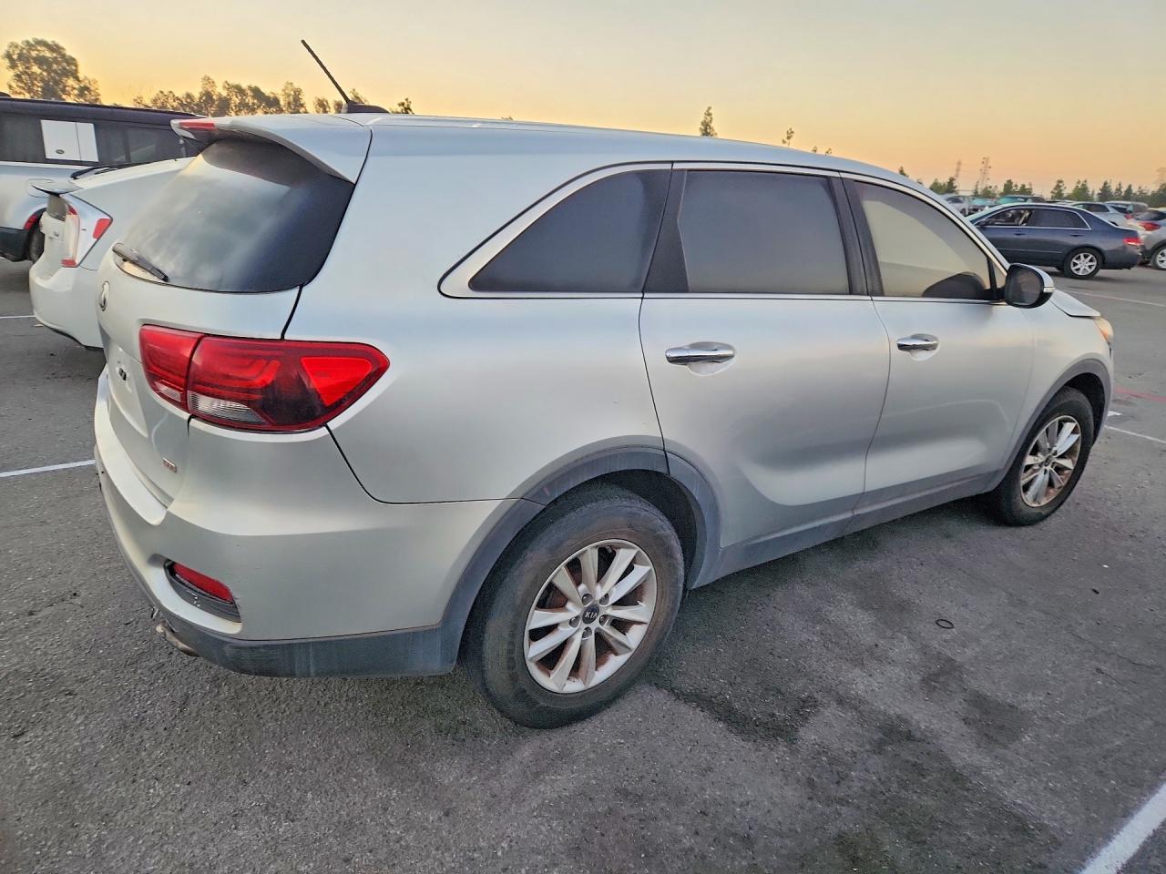 2019 Kia Sorento L - zdjęcie 3
