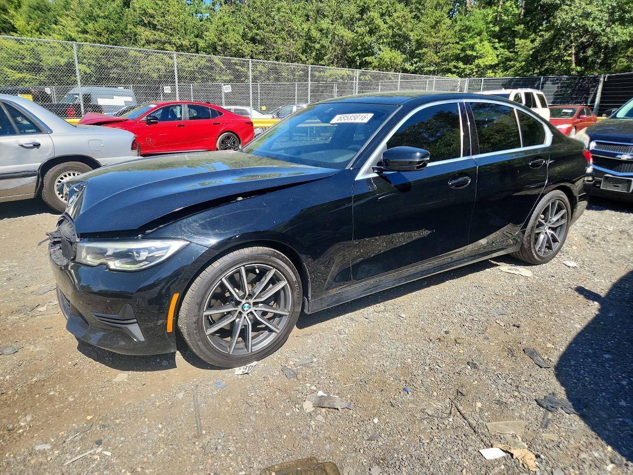 2019 BMW 330I - zdjęcie główne