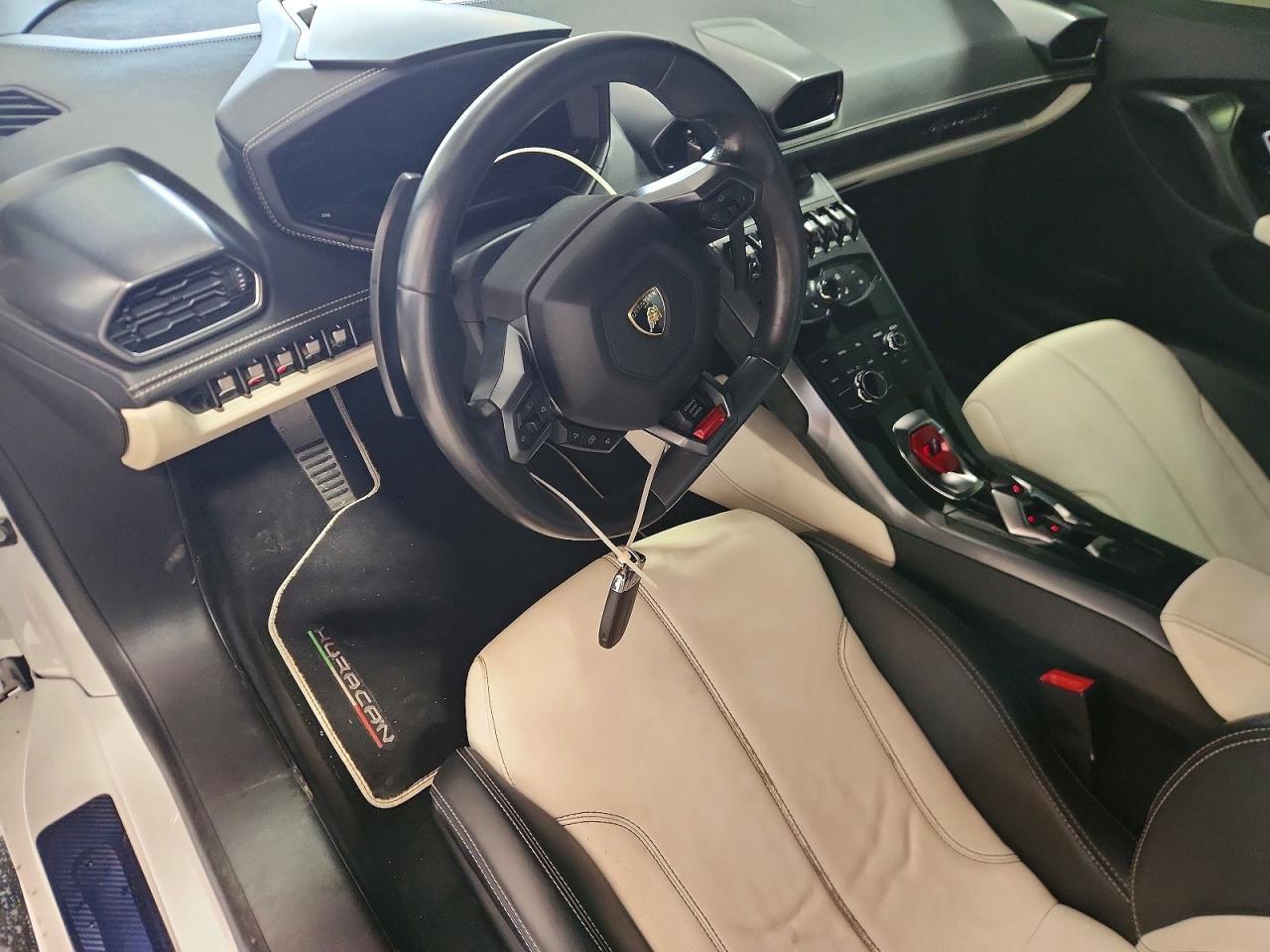 2015 Lamborghini Huracan - zdjęcie 8