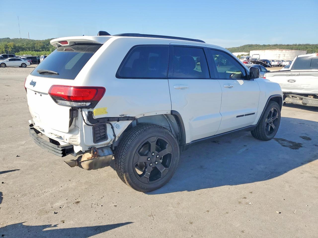 2018 Jeep Grand Cherokee Laredo - zdjęcie 3