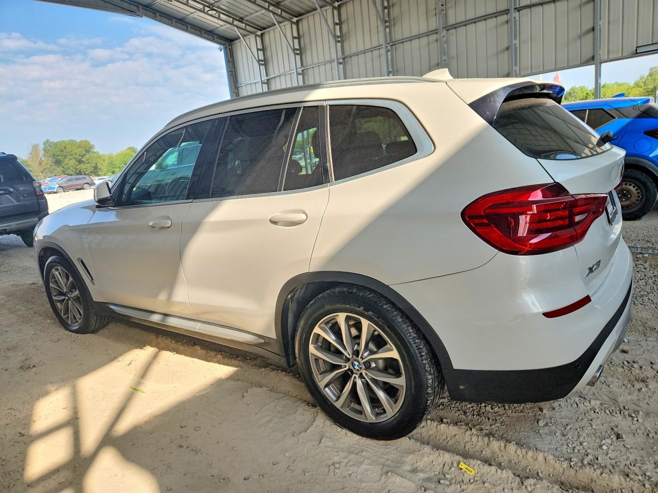BMW X3 - zdjęcie 2