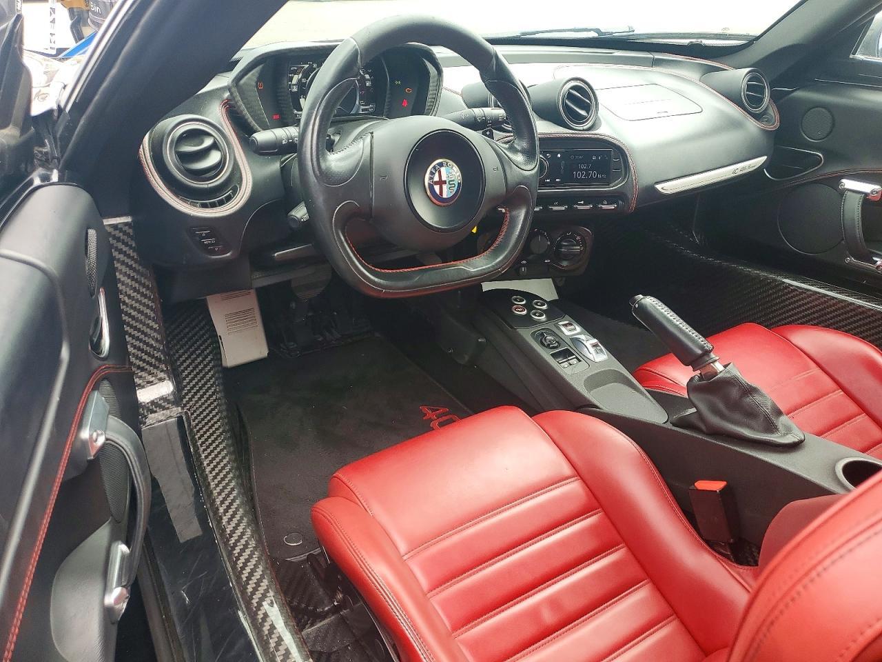 2015 Alfa Romeo 4C - zdjęcie 8