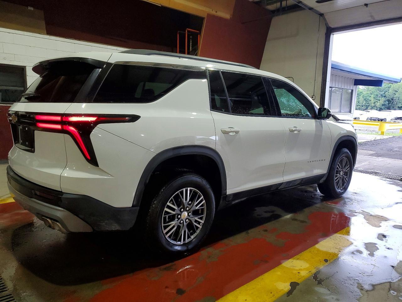 2026 Chevrolet Traverse Lt - zdjęcie 3