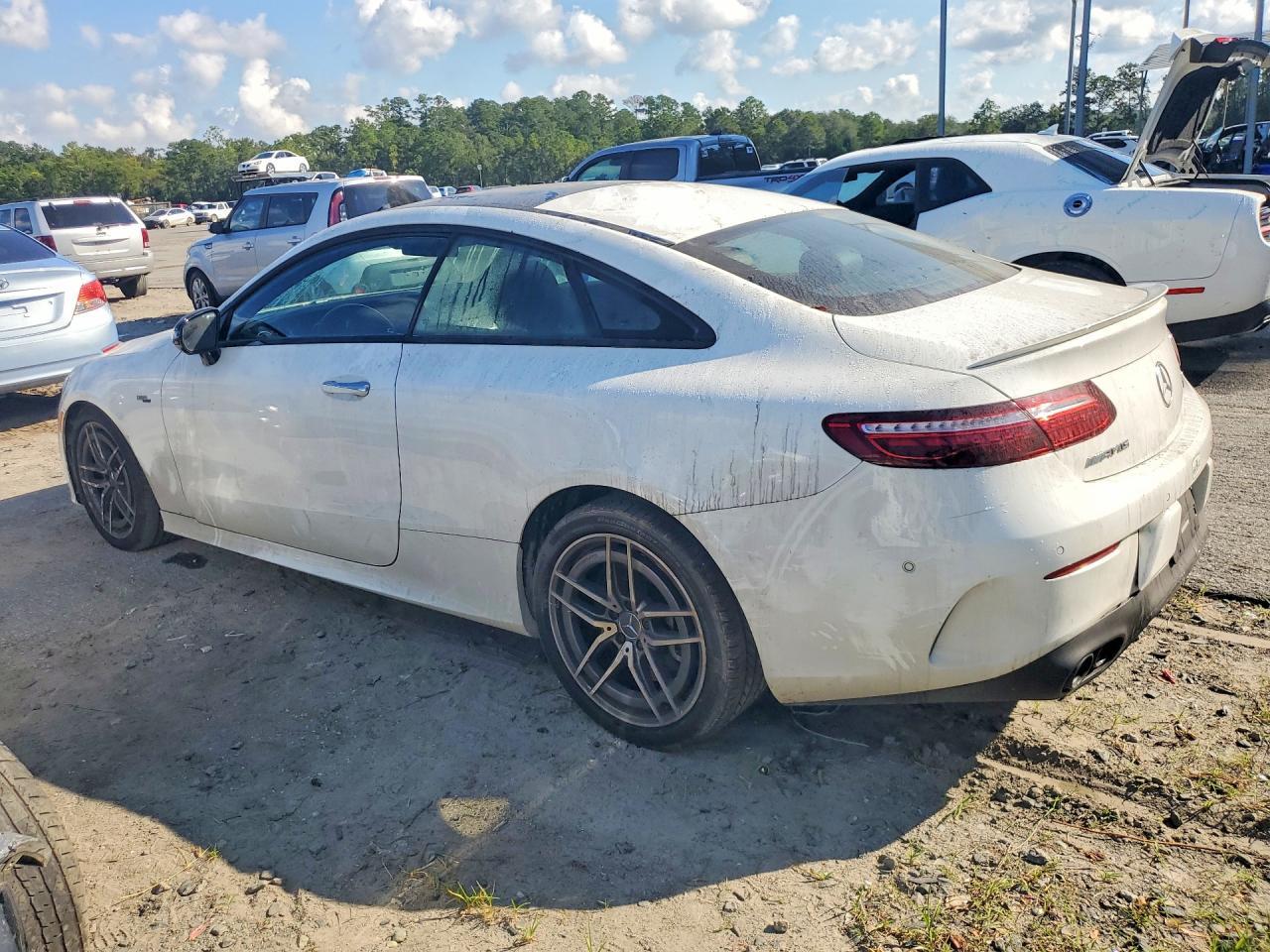 2022 Mercedes-Benz AMG E 53 Coupe - zdjęcie 2