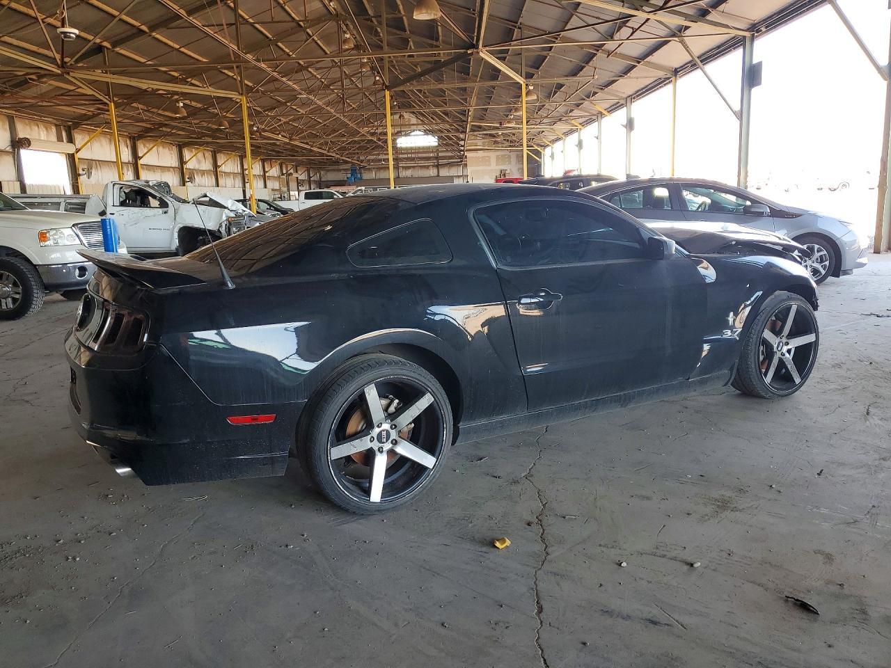 2014 Ford Mustang - zdjęcie 3