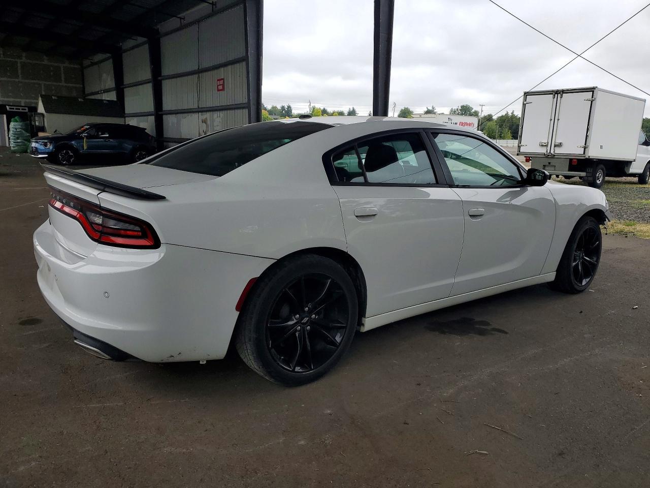 2017 Dodge Charger Se - zdjęcie 3