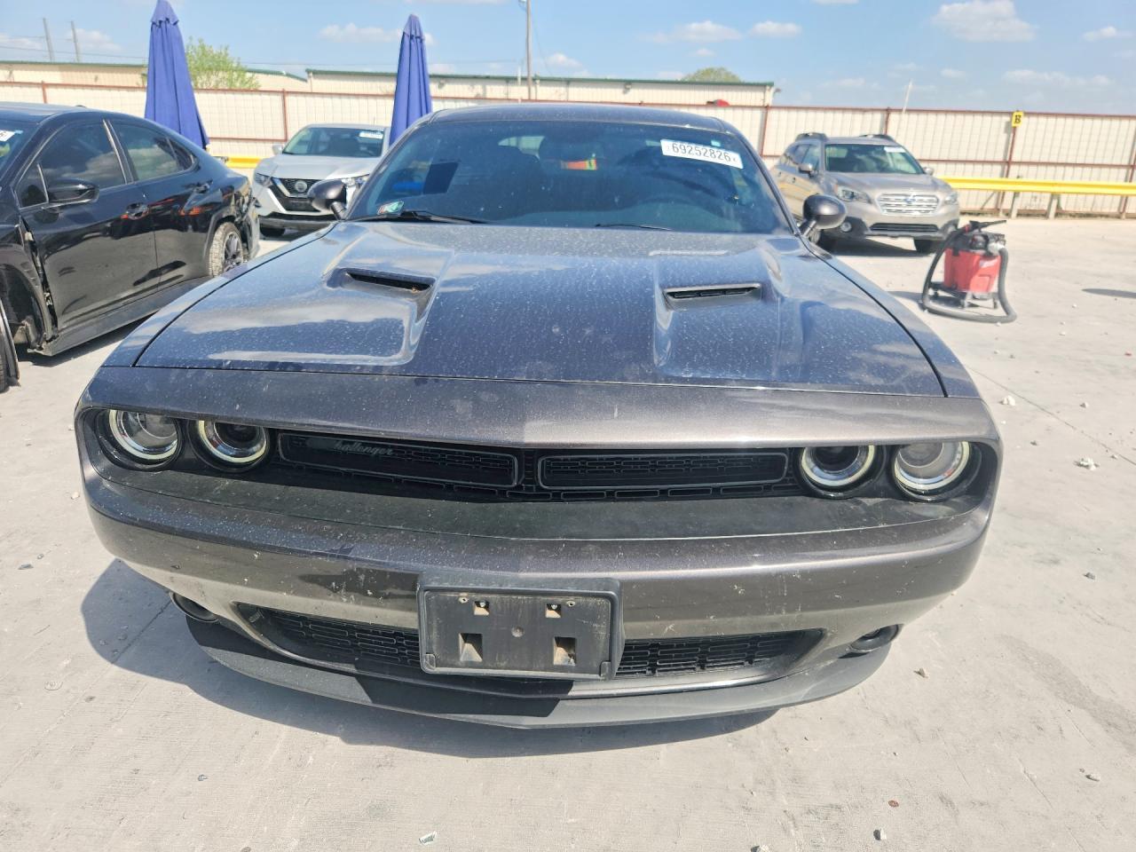 2023 Dodge Challenger Sxt - zdjęcie 5