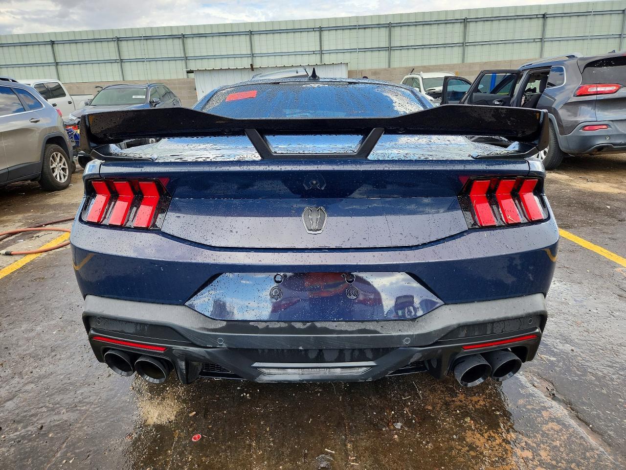 2025 Ford Mustang Dark Horse - zdjęcie 6