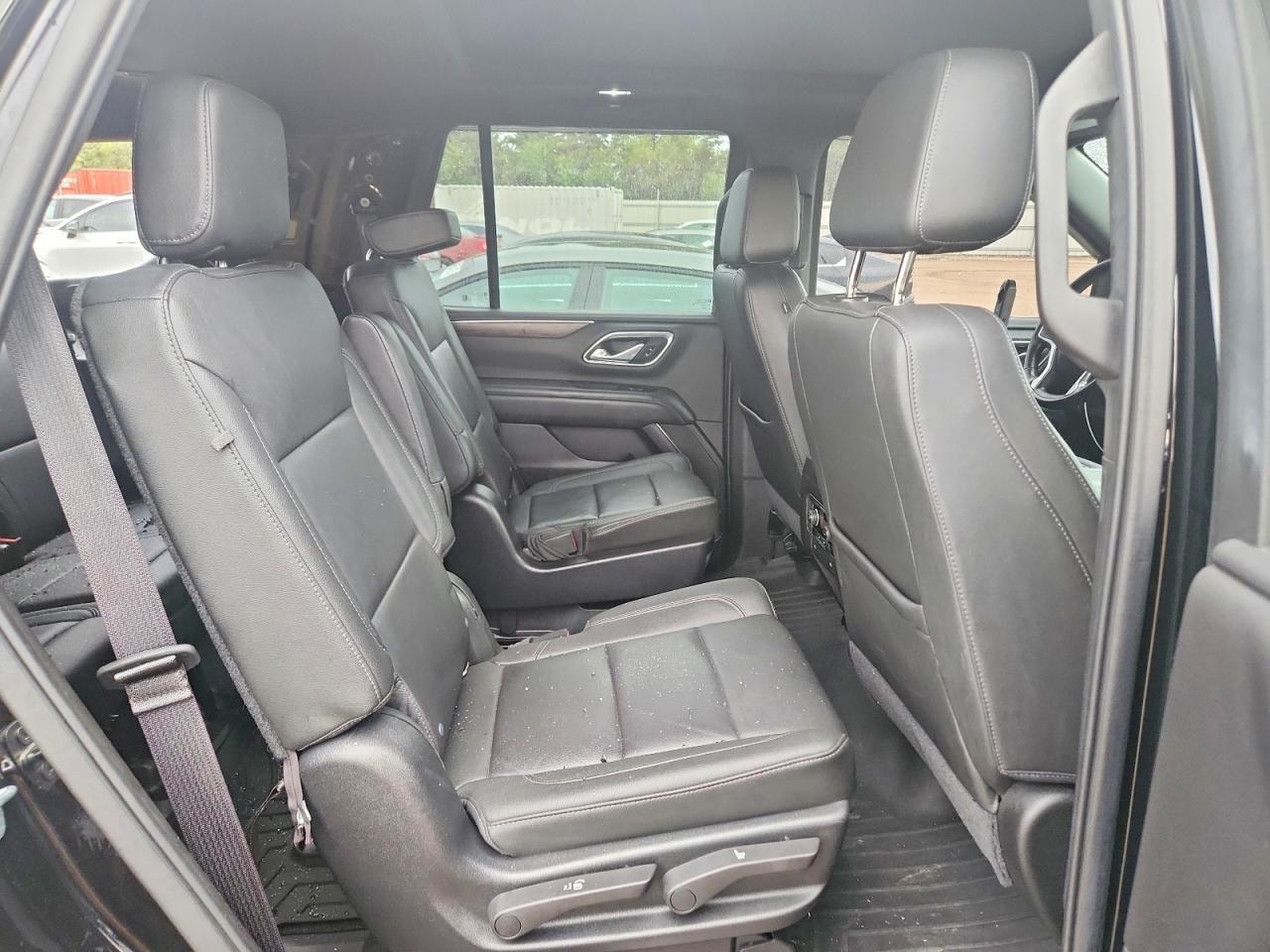 2021 Chevrolet Tahoe K1500 Z71 - zdjęcie 10