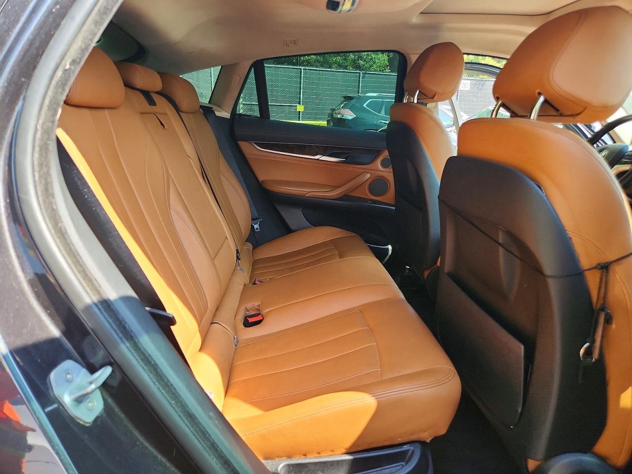 2015 BMW X6 xDrive35I - zdjęcie 11