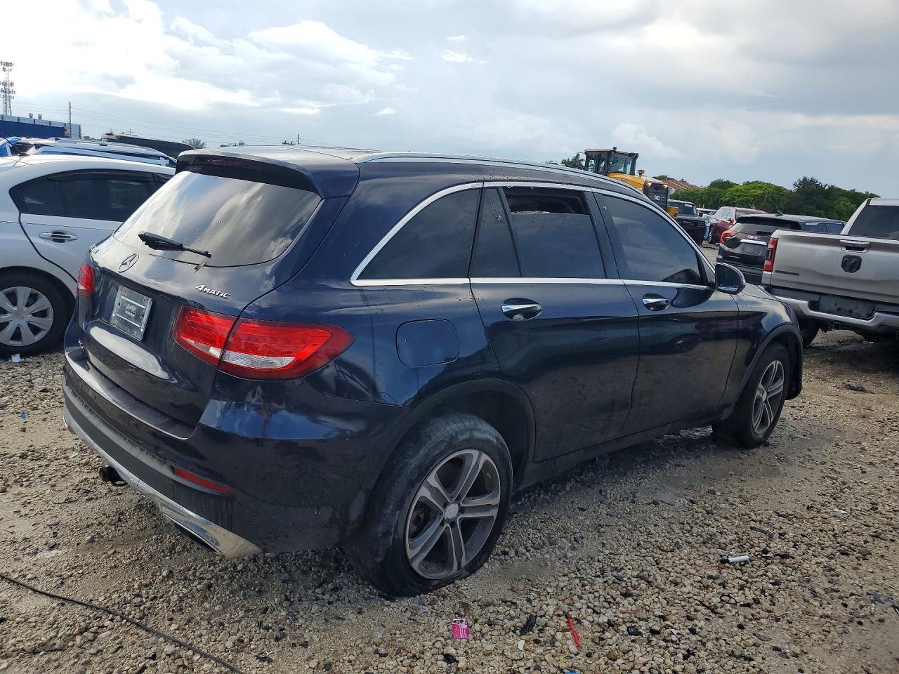2017 Mercedes-Benz Glc 300 4Matic - zdjęcie 3