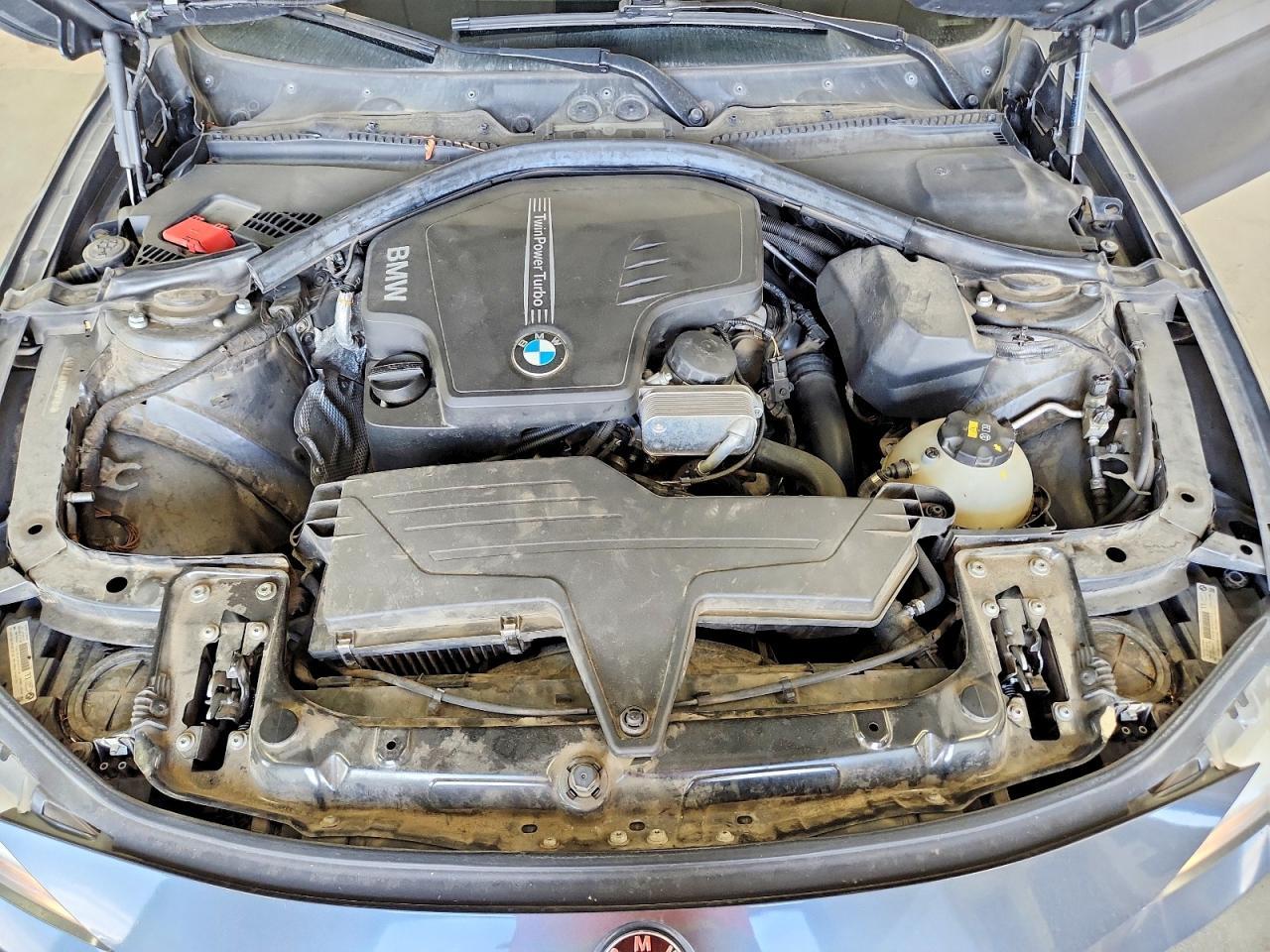 2015 BMW 320 I xDrive - zdjęcie 11