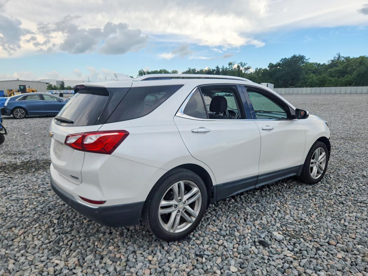 2018 Chevrolet Equinox Premier - zdjęcie 3