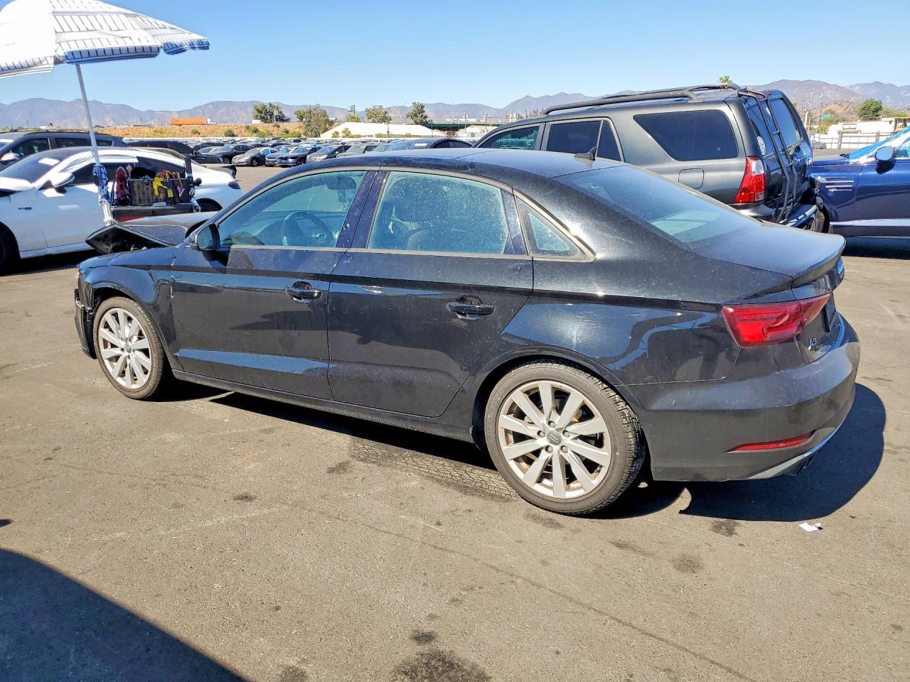 Audi A3 - zdjęcie 2