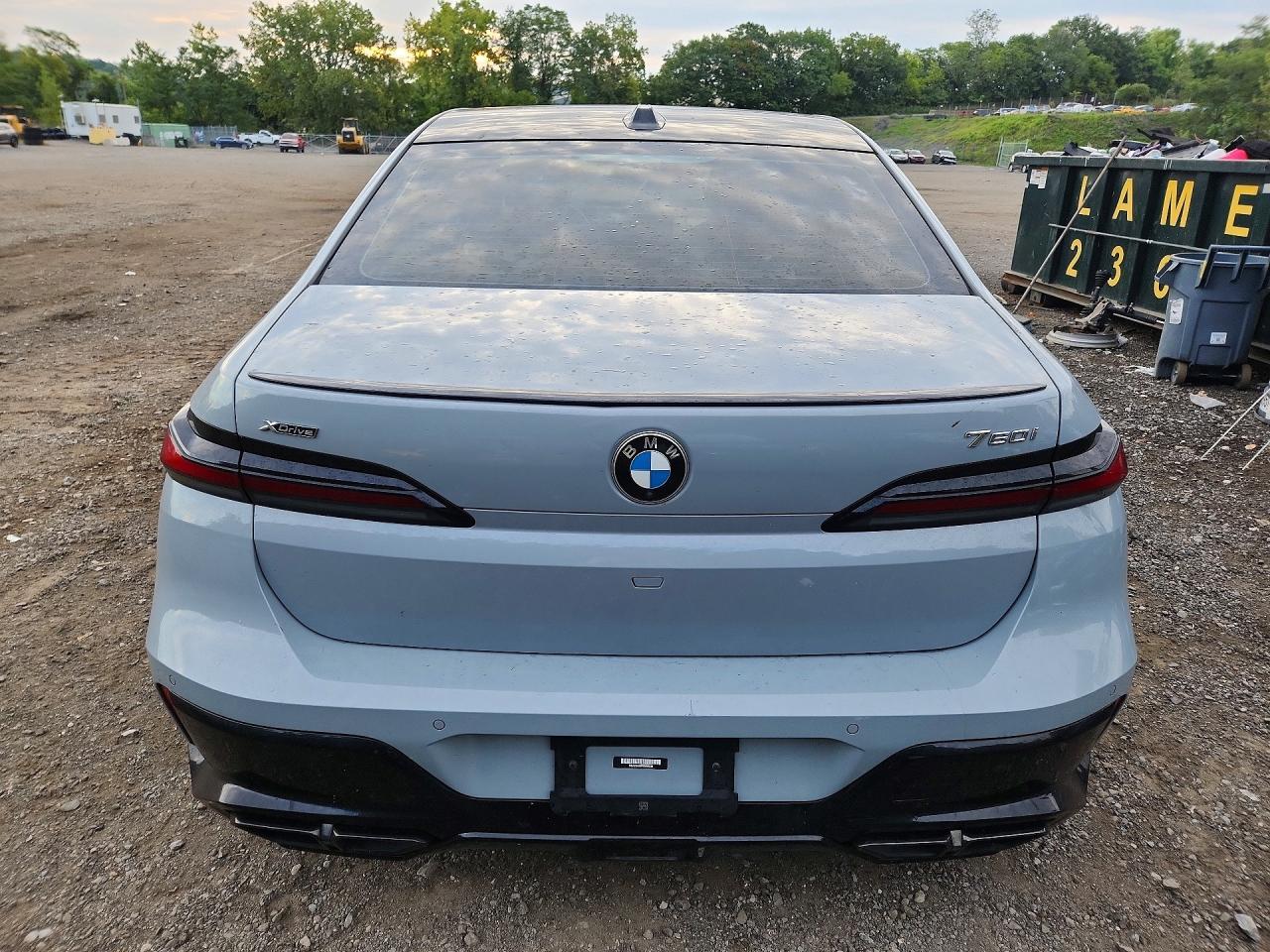 2023 BMW Seria 7 760i - zdjęcie 6